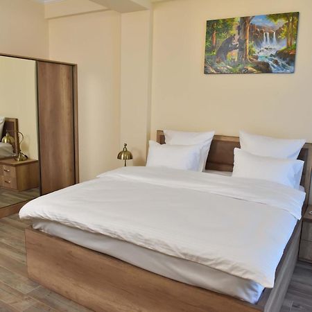 Altunyan Hotel Γιερεβάν Εξωτερικό φωτογραφία